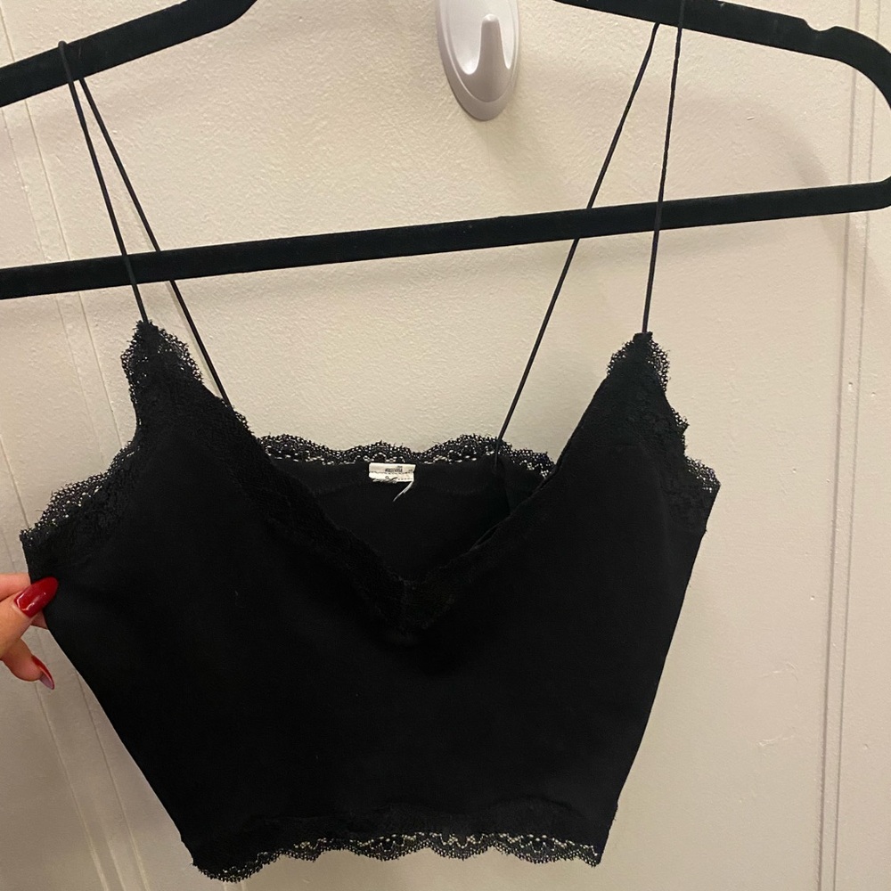 black cropped tank top